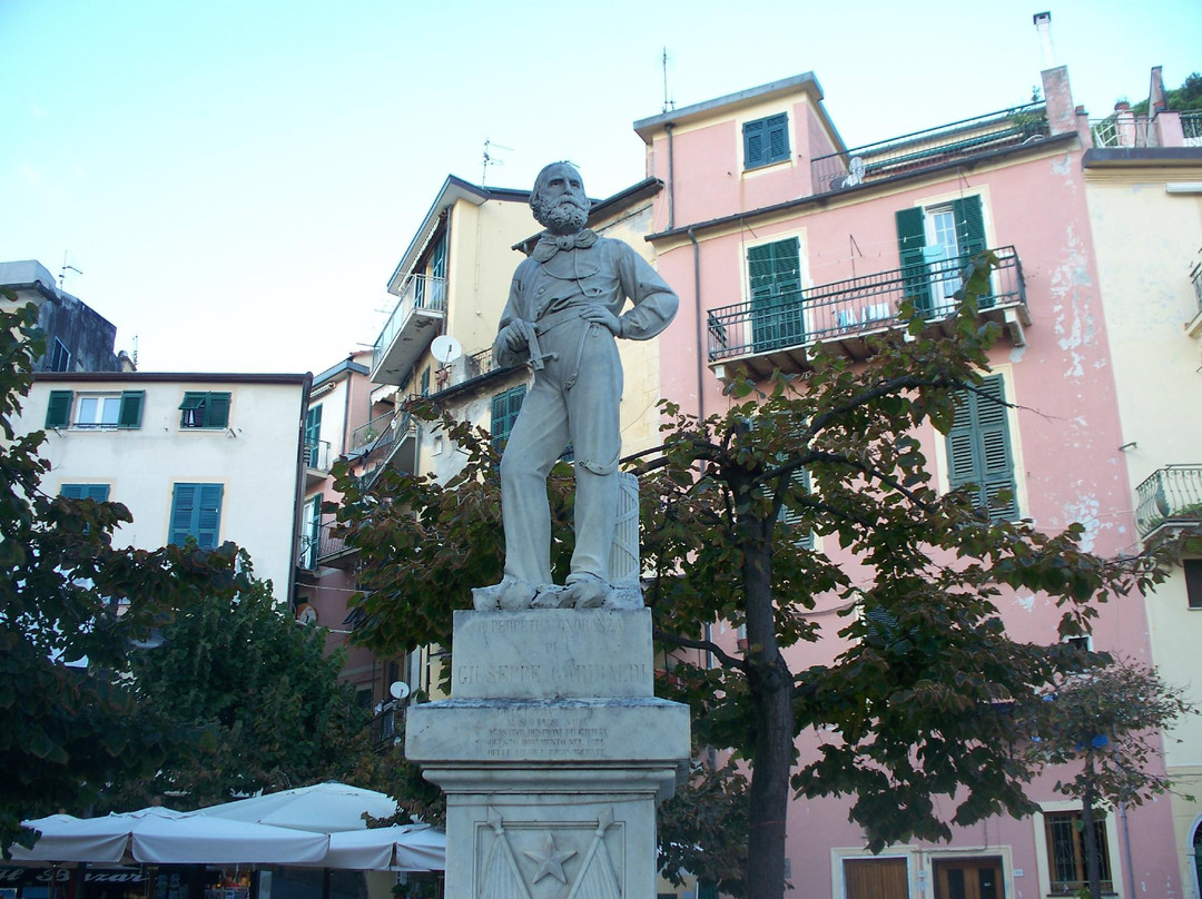 Monumento a Giuseppe Garibaldi-滨海蒙特罗梭必去景点
