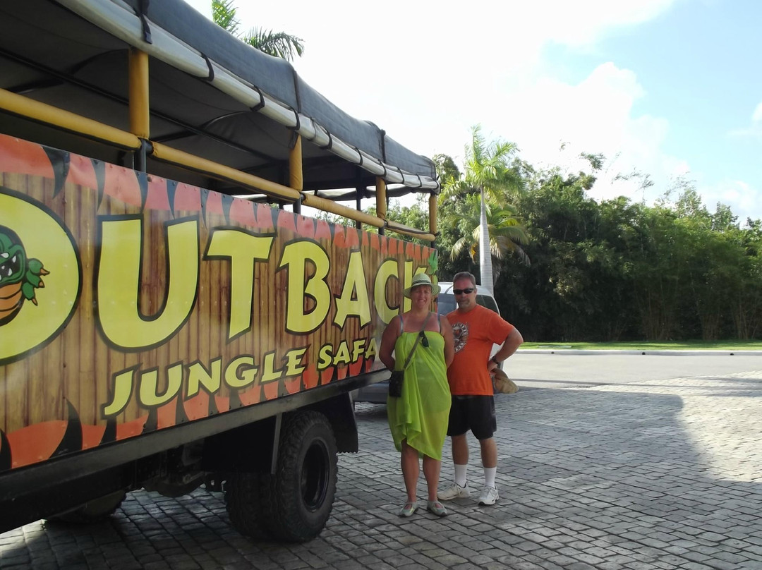 Outback Adventures-普拉塔港必去景点