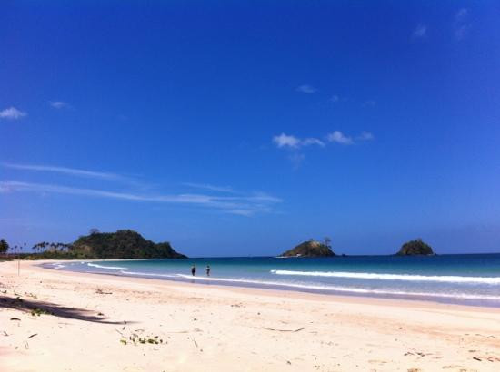 纳克潘海滩-爱妮岛必去景点