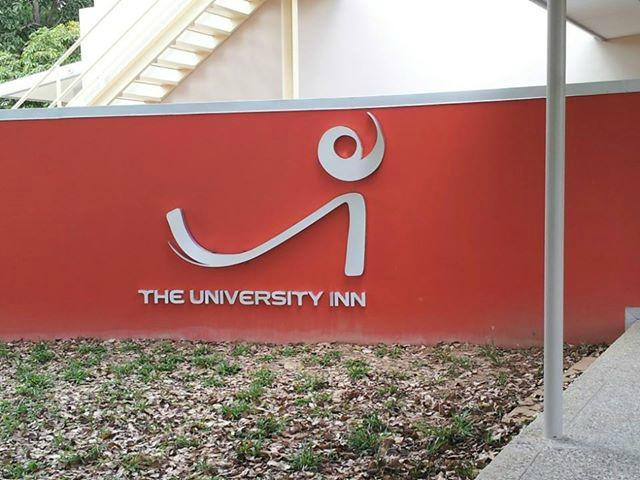 The University Inn主图