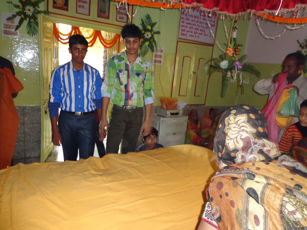 Hazaribagh旅游景点-Tomb of Sant Paramhans Baba