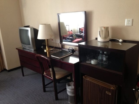 静安海格公寓主图