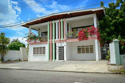 Sam's Guesthouse-官方