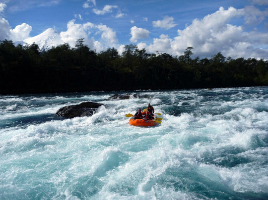 Ko'KayaK-巴拉斯港必去景点
