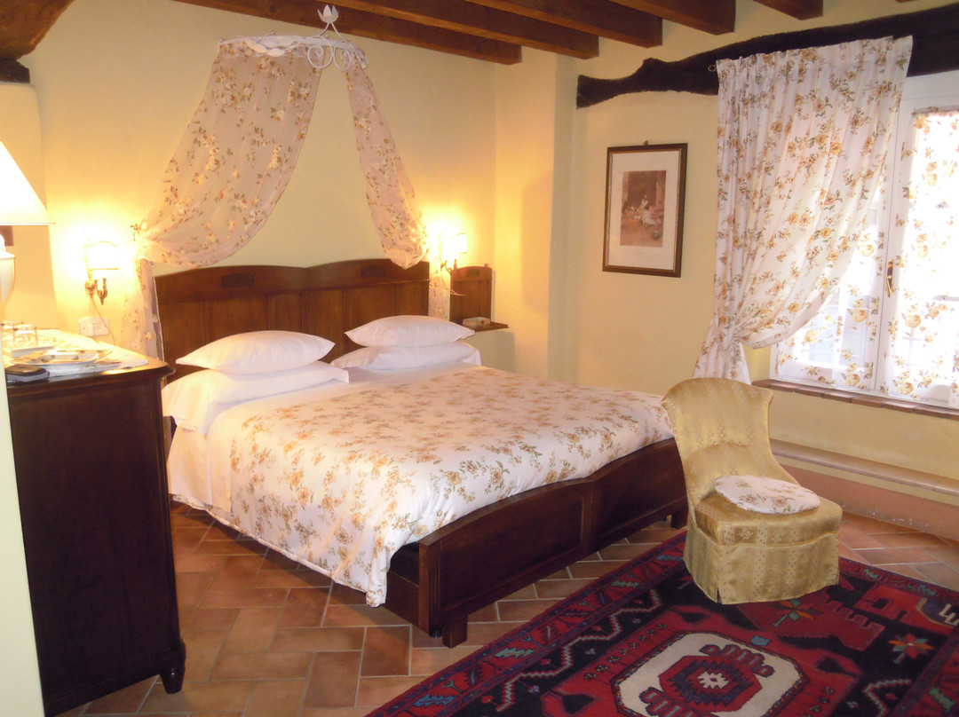 Pozzolengo酒店住宿-Casa In Castello Maison de Charme B&B