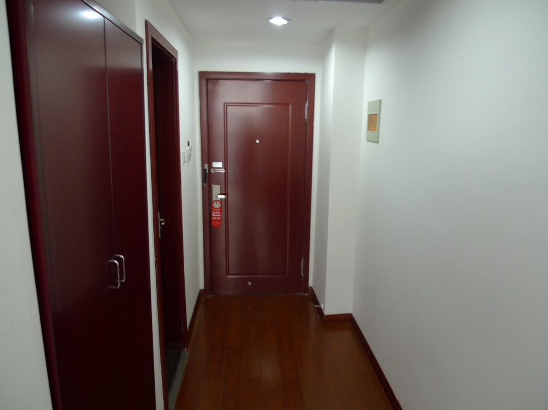贯通现代酒店(北京国展光熙门地铁站店)主图