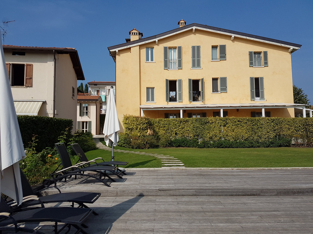 Polpenazze Halldis Apartments