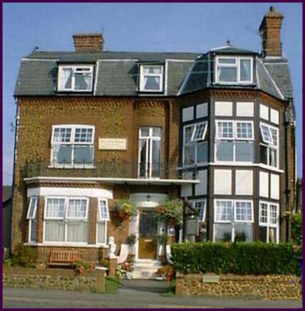 Rose-Fitt House-客卧