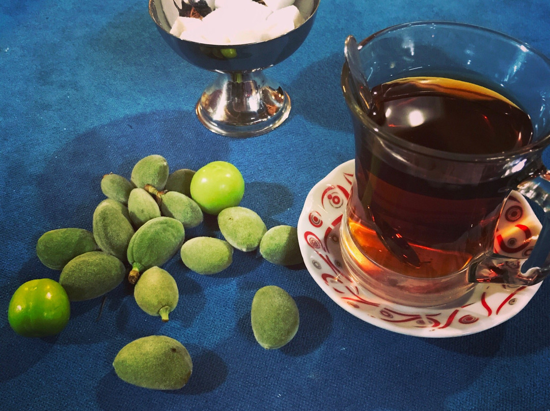 Avşa餐馆和美食-Kismet Aile Cay Bahcesi