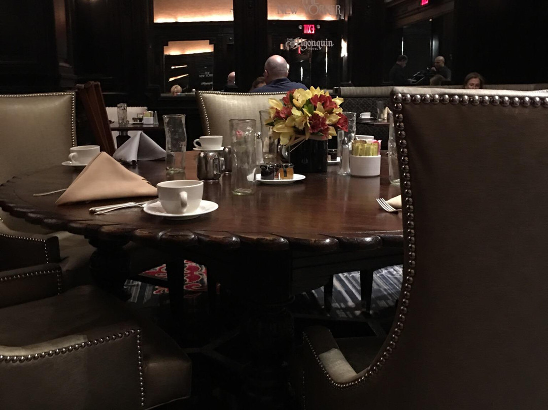 Lobby Bar at the Algonquin Hotel主图