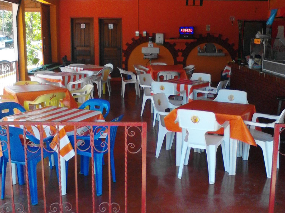 Adolfo Lopez Mateos餐馆和美食-las cazuelas de sergio