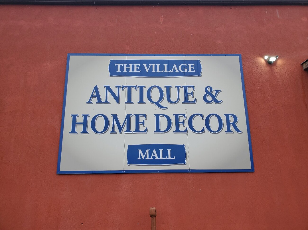 Village Antiques & Home Decor Mall Of Elizabethton景点图片