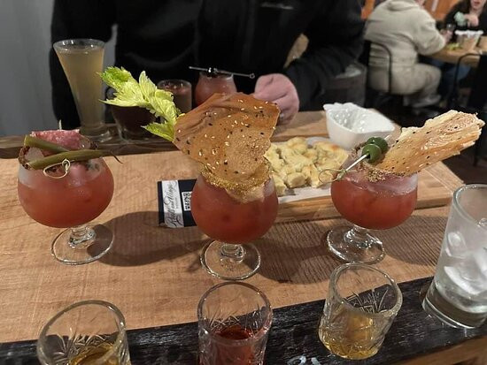 Roots and Wings Distillery-Langley必去景点