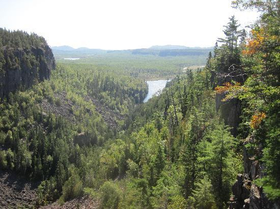 Ouimet Canyon Provincial Park-Dorion必去景点