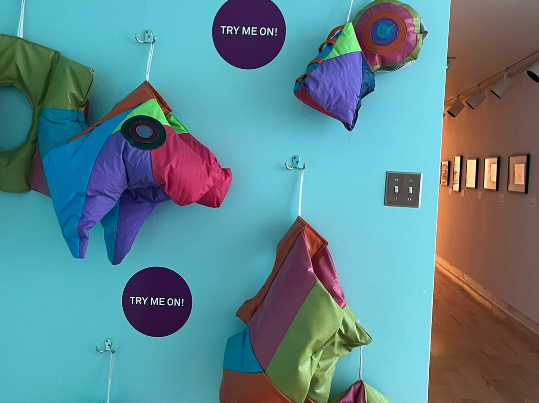 Robert McLaughlin Gallery-奥沙瓦必去景点