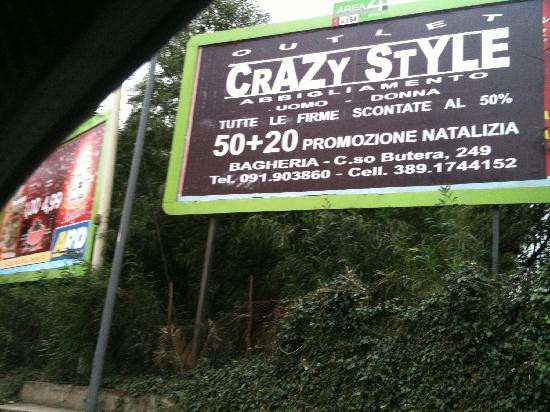 We Let the Dawgs Out Public Art Exhibit-阿森斯必去景点