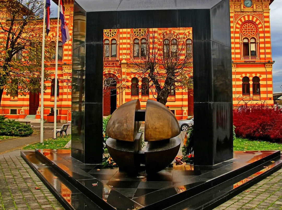 Gradska Vijecnica Brcko-布尔奇科必去景点
