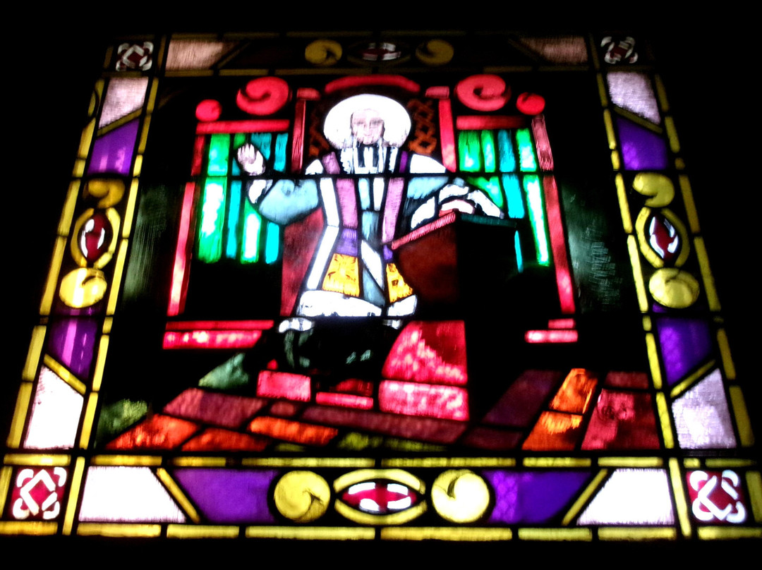 Église Sainte-Croix-卡鲁日必去景点