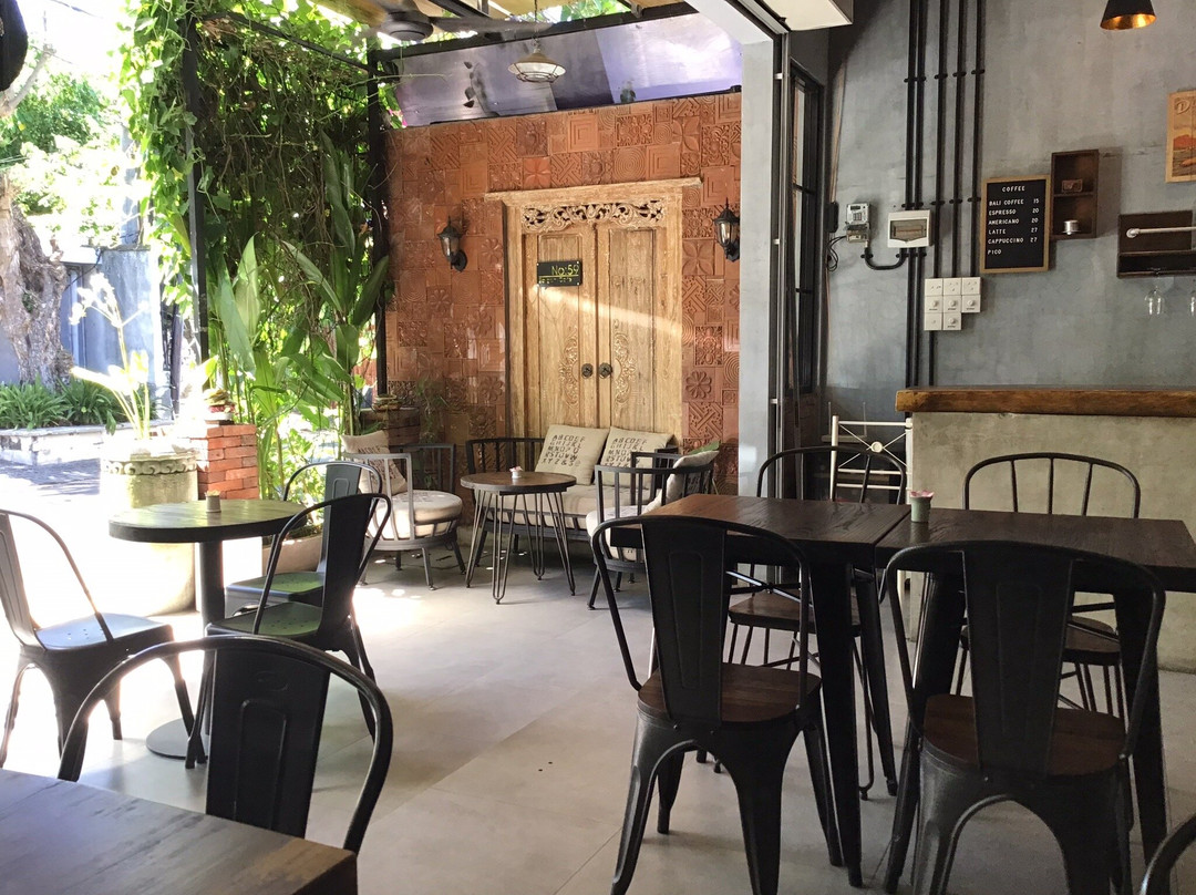 Saigon Cafe