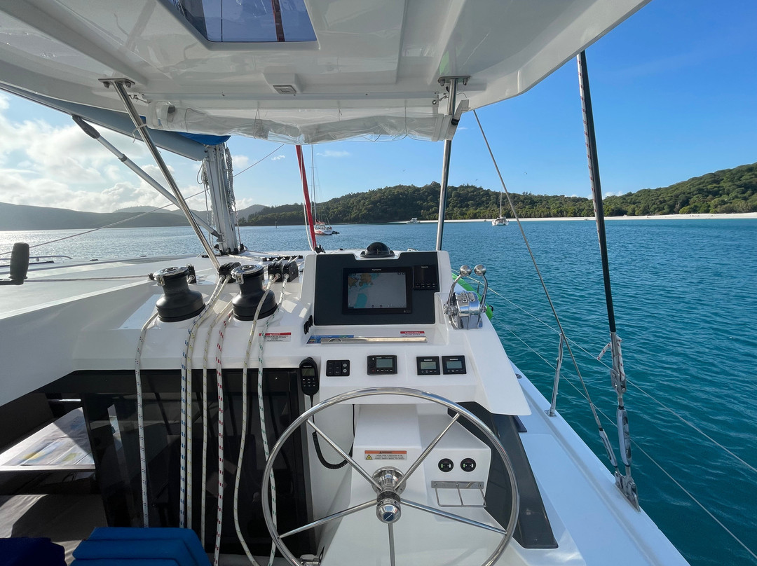 Sunsail Whitsundays-艾尔利滩必去景点