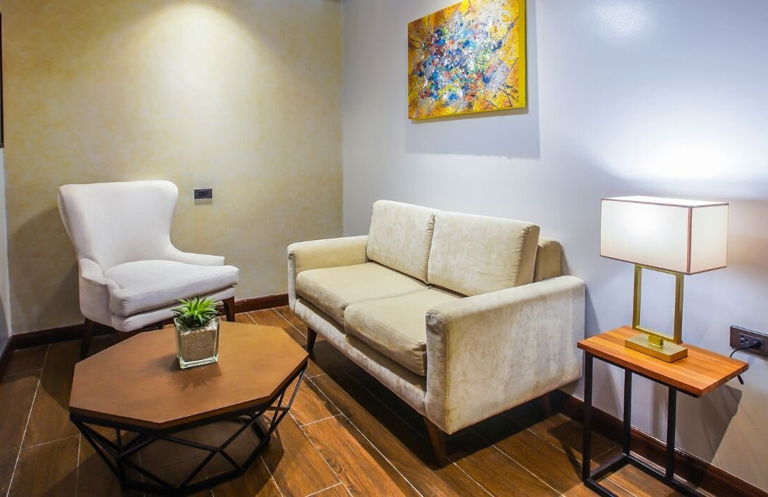 Summit Hotel Naga主图