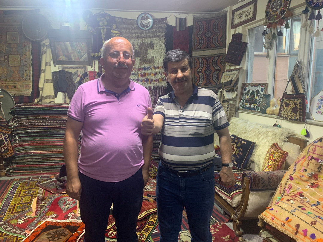 Kilimji Baba Rugs, Carpets, Kilims景点图片