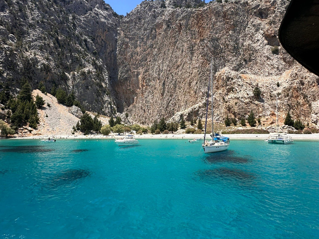 Agios Georgios Dysalona Beach-Symi必去景点
