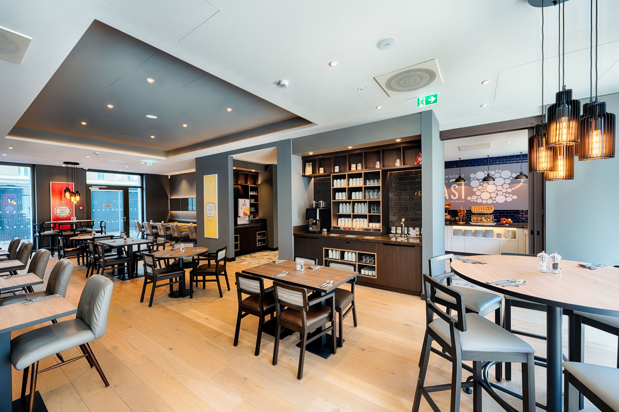 Premier Inn Darmstadt City Centre hotel-餐饮