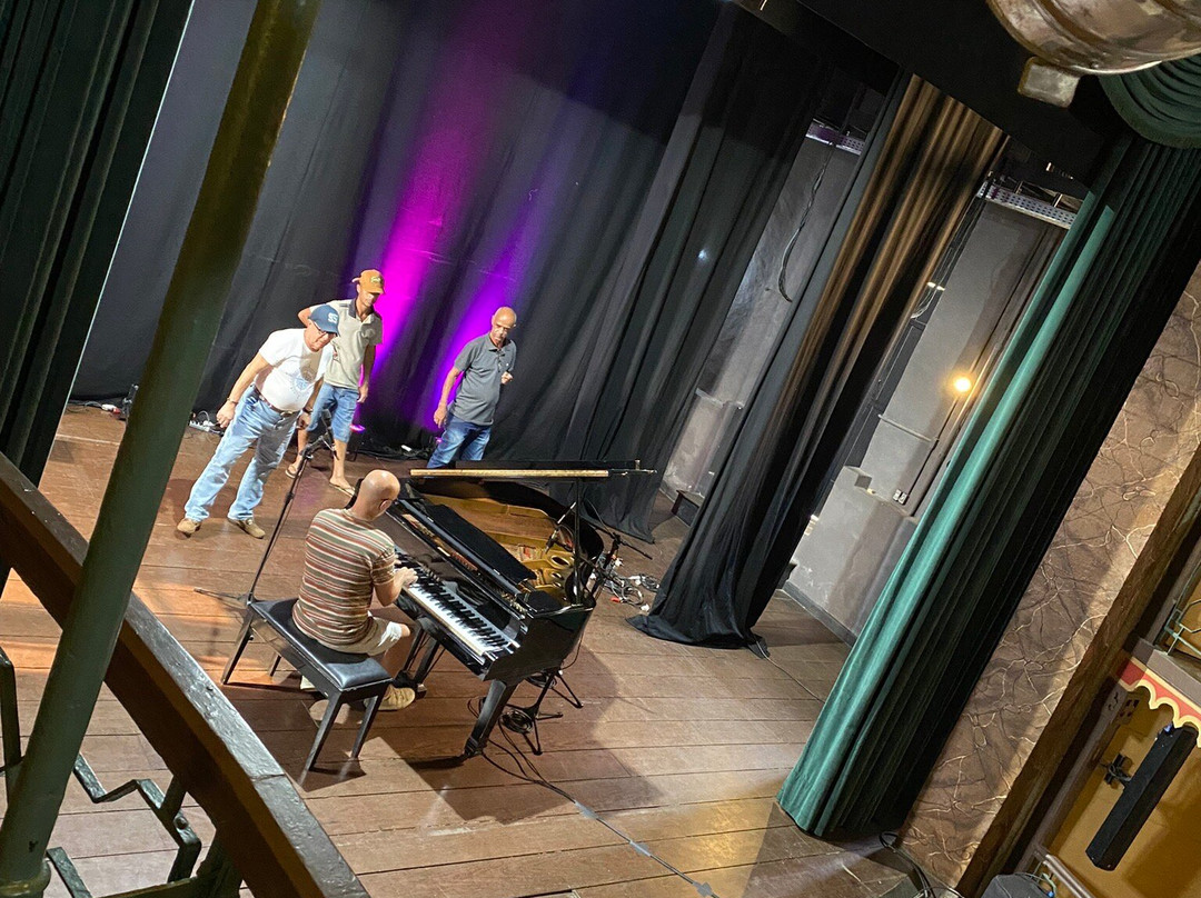 Teatro Municipal-欧鲁普雷图必去景点