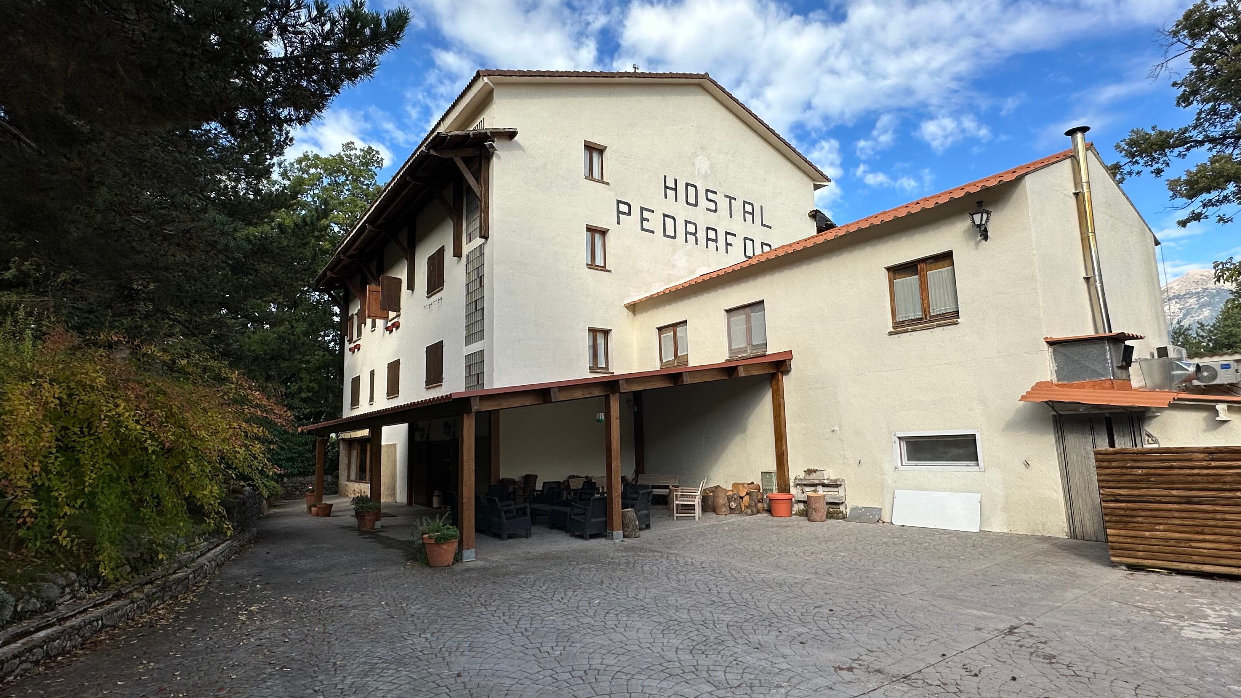 Hostal Pedraforca-官方