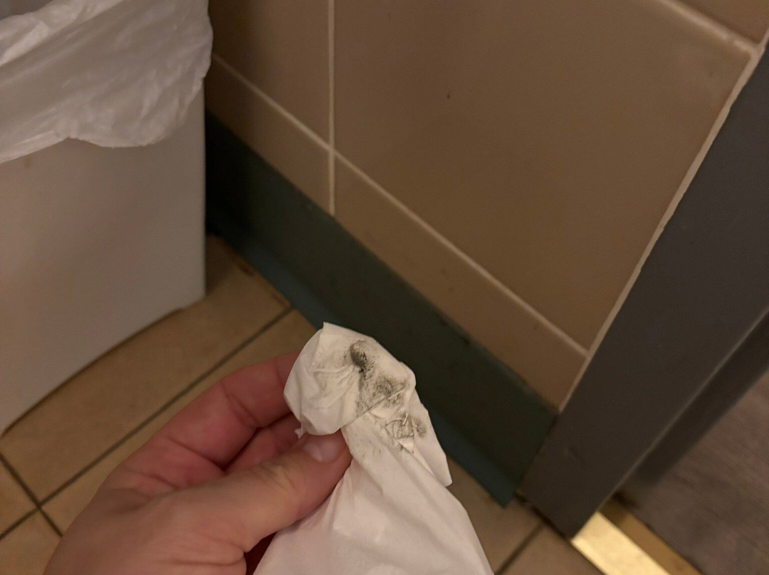 德利福特伍德旅馆主图