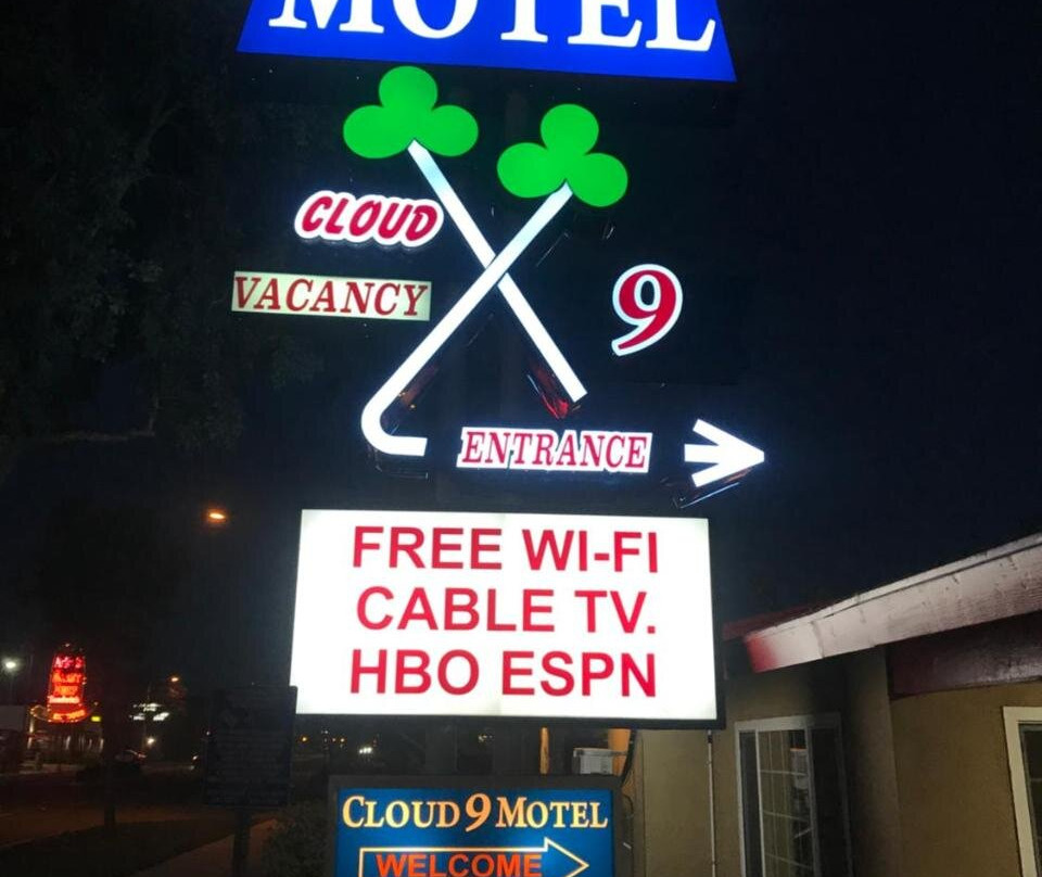 Cloud 9 Motel