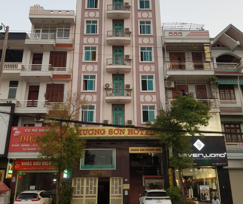 Khach San Huong Son