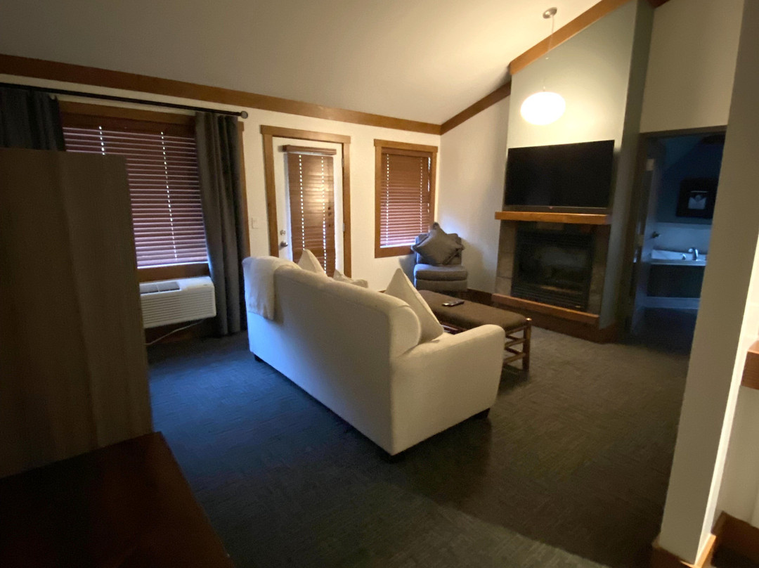 麋鹿岭度假酒店主图