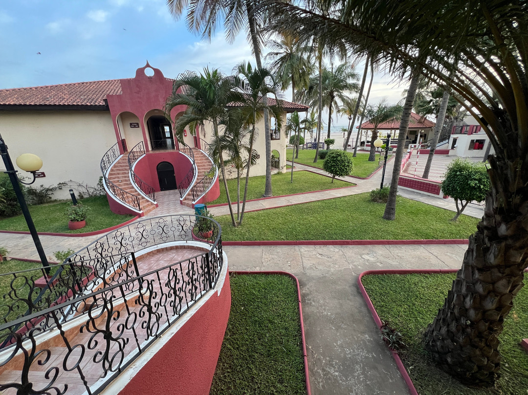 Ocean Bay Hotel & Resort主图