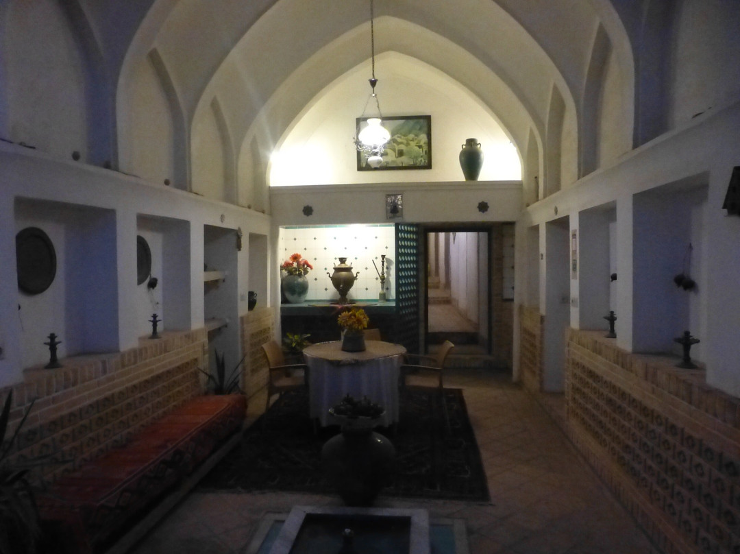 Negin Traditional Hotel主图