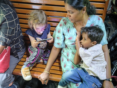 Sudesh-锡吉里亚必去景点