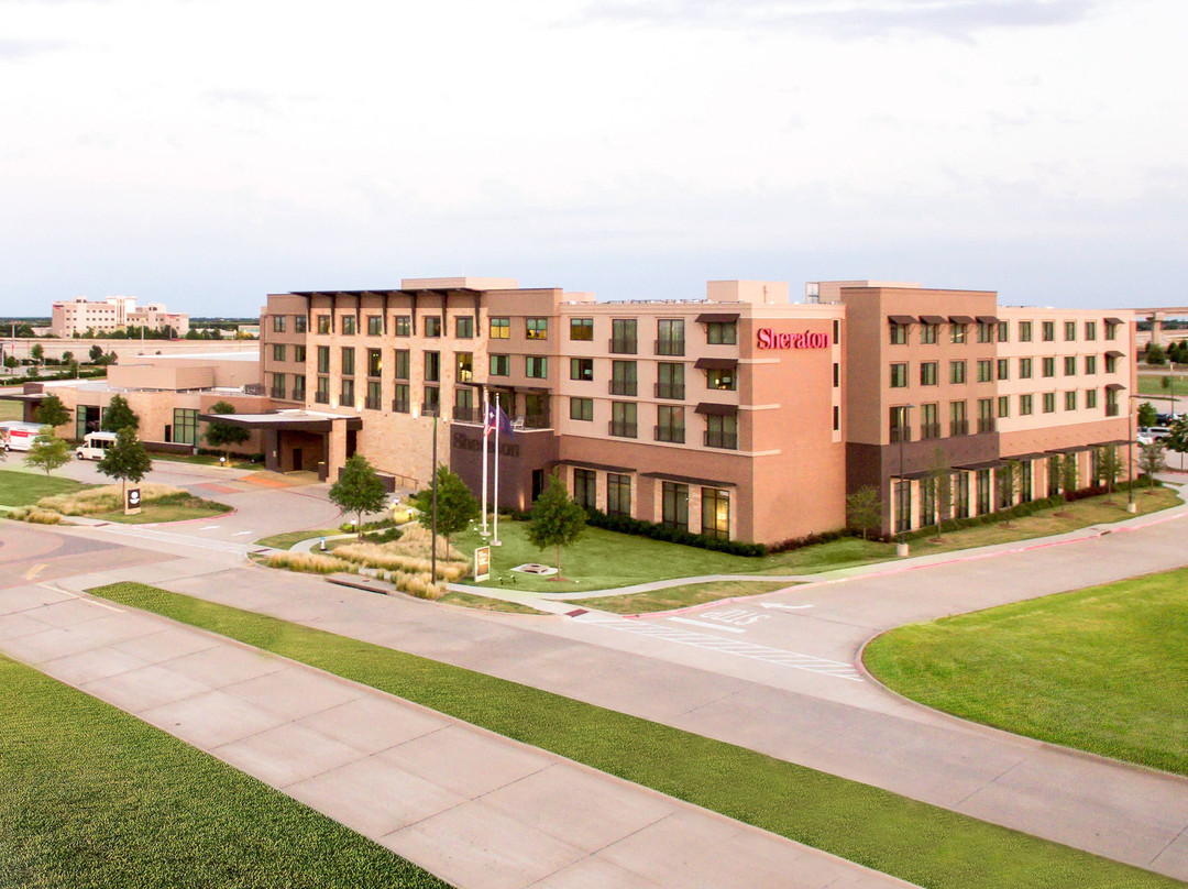 Sheraton McKinney Hotel主图