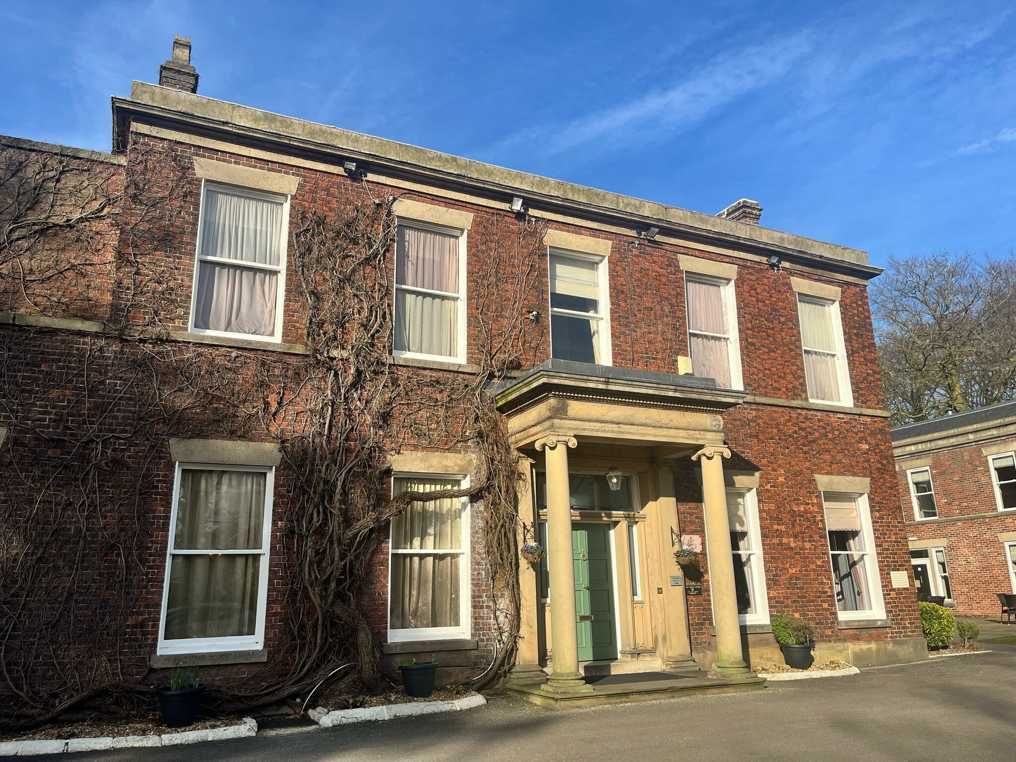 Farington Lodge-官方