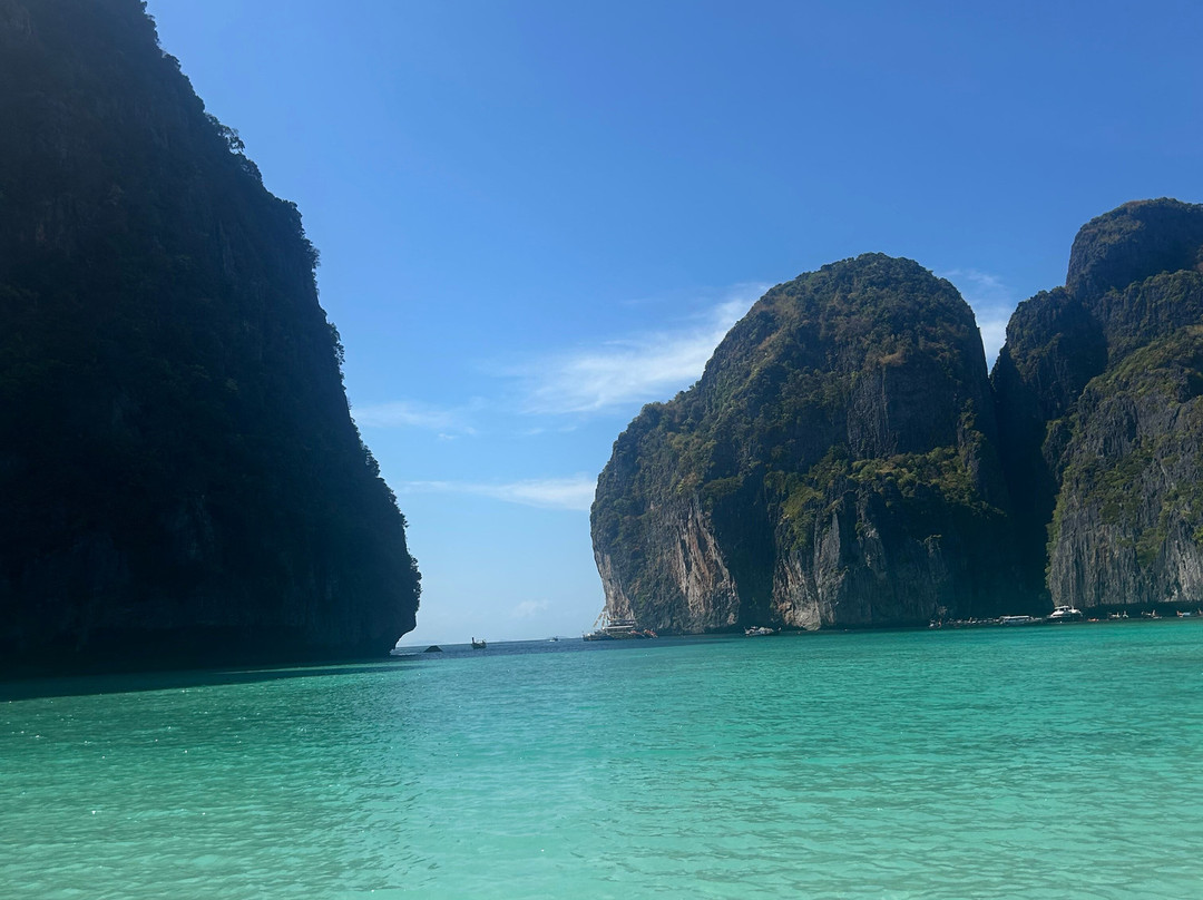 Phi Phi Pirate Boat-大皮皮岛必去景点