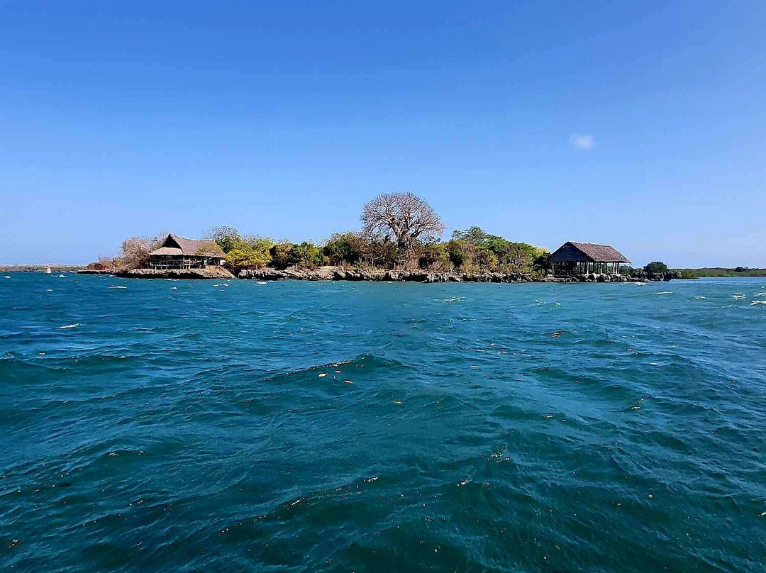 Charlie Claw's-Wasini Island必去景点