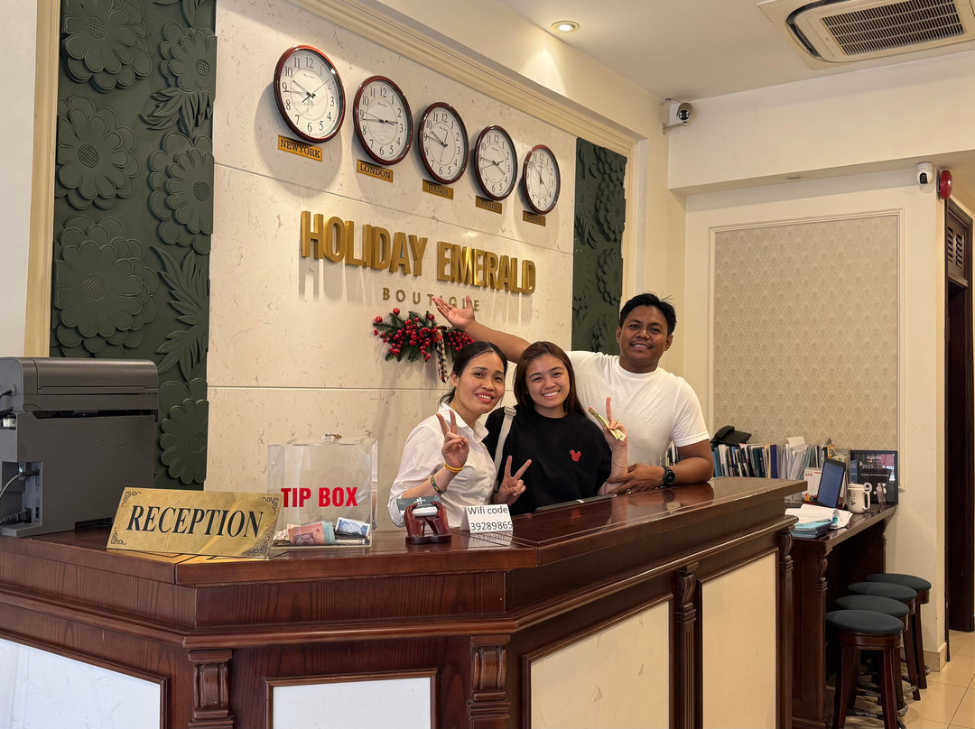 Holiday Emerald Hotel主图