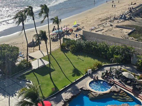 埃尔熙厄尔莫罗海滩酒店主图