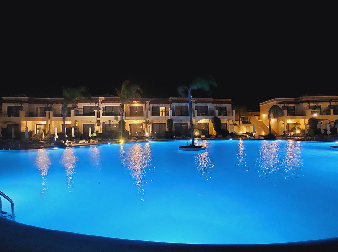 Mythos Beach Resort主图