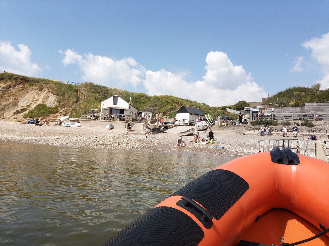 Lulworth Cove-韦茅斯必去景点
