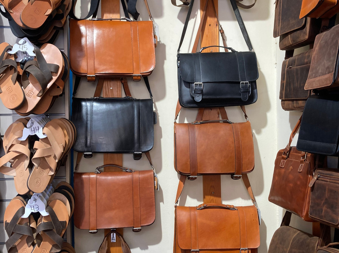 Jirakis Handcrafted Leather景点图片