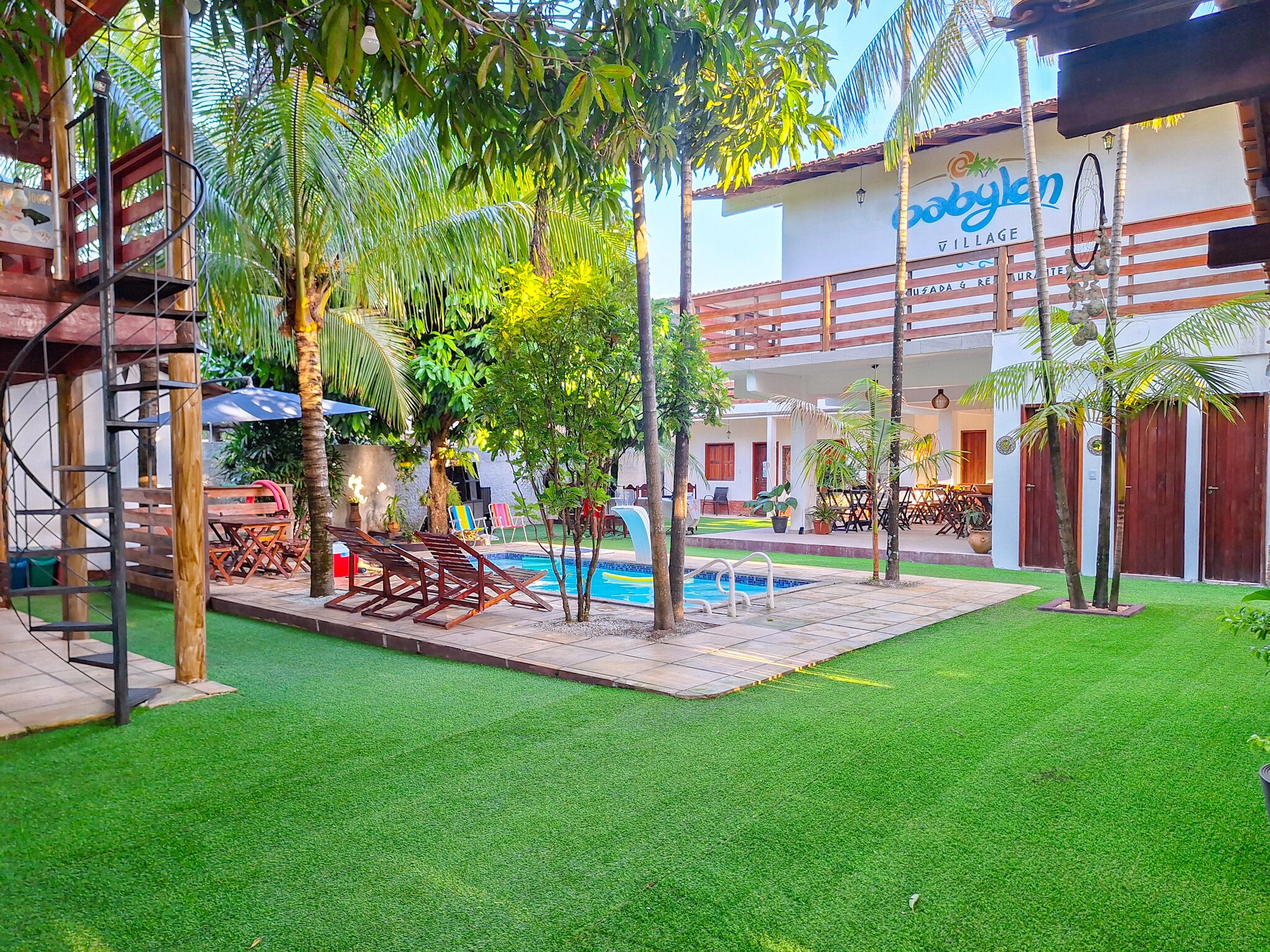 Babylon Village-泳池