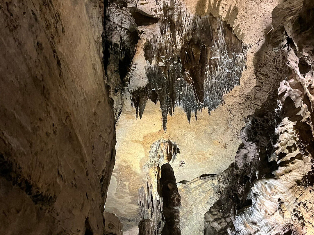 红宝石瀑布景点图片