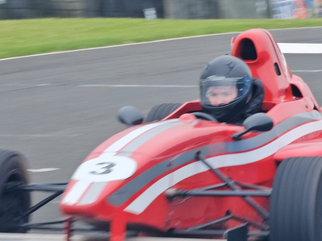 Knockhill Racing Circuit-丹弗姆林必去景点