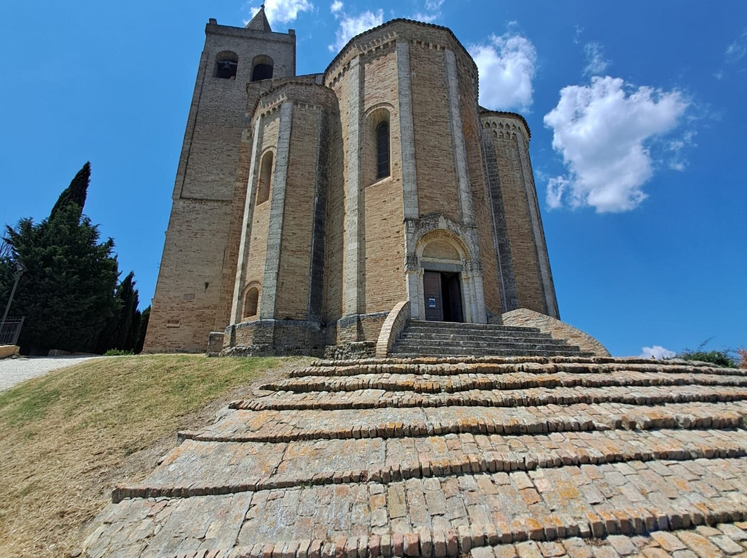 Chiesa di Santa Maria della Rocca-Offida必去景点